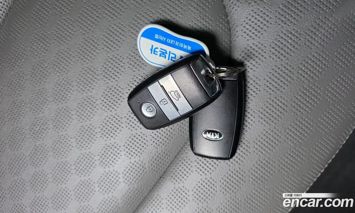 Kia Ray 2019 1.0 автомат (гидро), фото 30