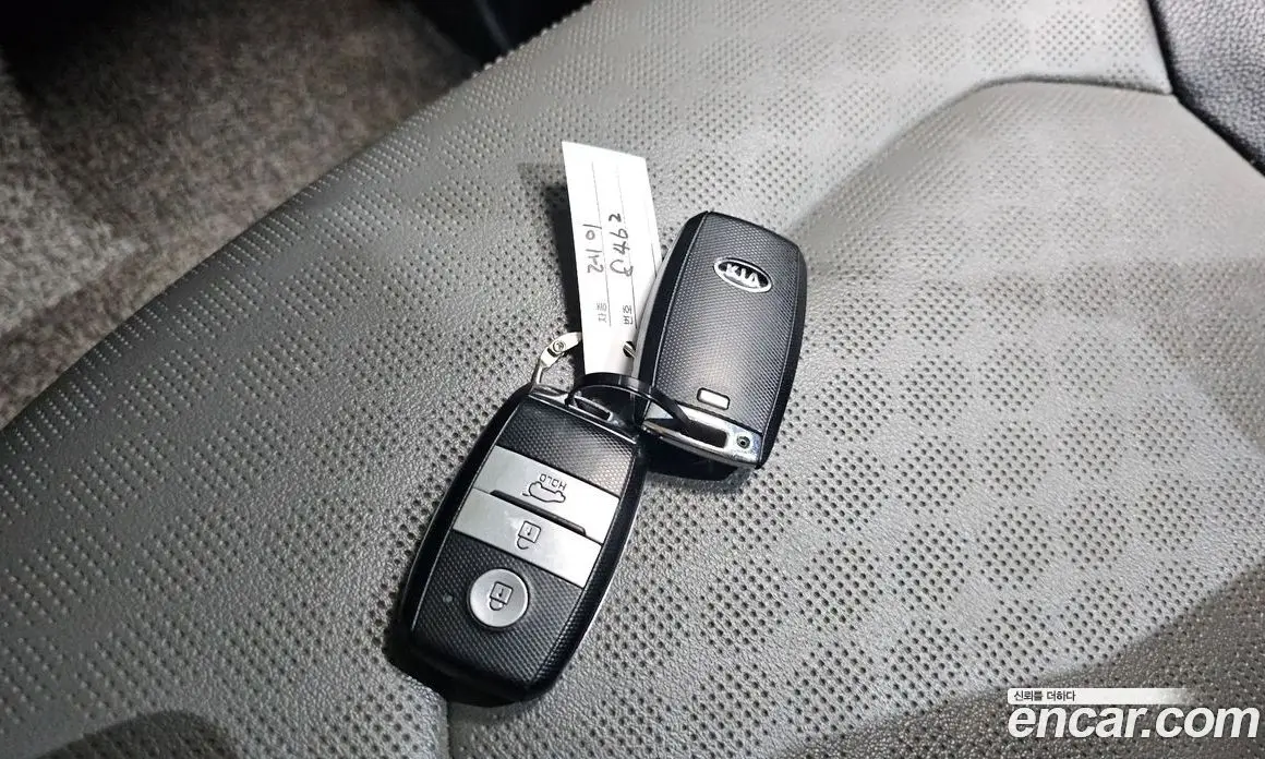 Kia Ray 2021 1.0 автомат (гидро), фото 28