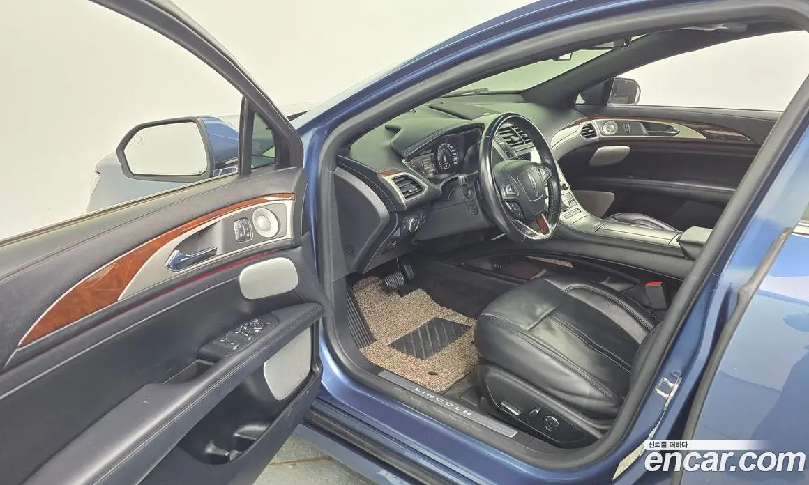 Lincoln MKZ 2018 2.0 автомат (гидро), фото 13 Lincoln MKZ 2018 2.0 автомат (гидро), фото 13