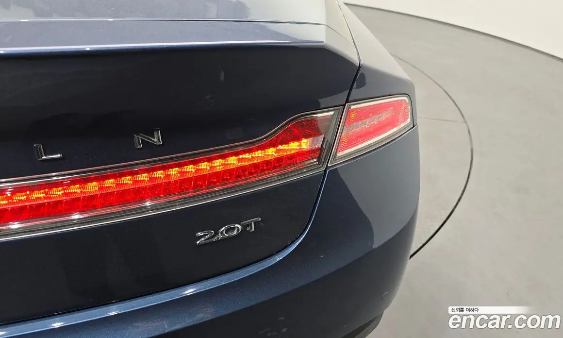 Lincoln MKZ 2018 2.0 автомат (гидро), фото 9 Lincoln MKZ 2018 2.0 автомат (гидро), фото 9