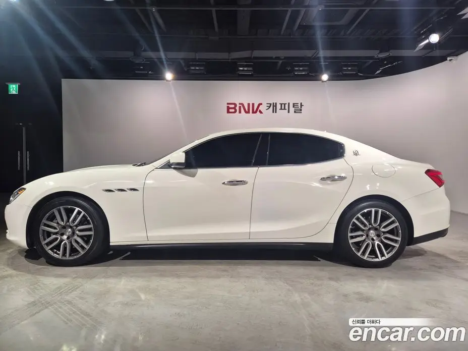 Maserati Ghibli 2016 3.0 автомат (гидро), фото 8 Maserati Ghibli 2016 3.0 автомат (гидро), фото 8