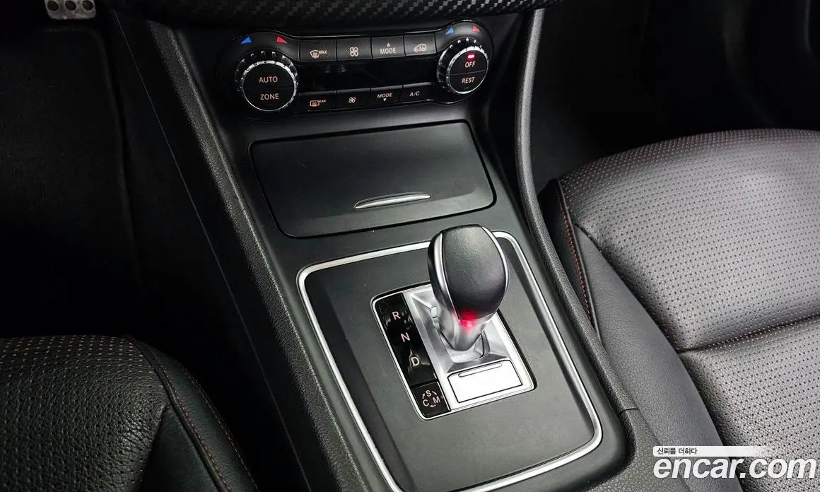 Mercedes-Benz A-Class 2015 2.0 автомат (гидро), фото 9