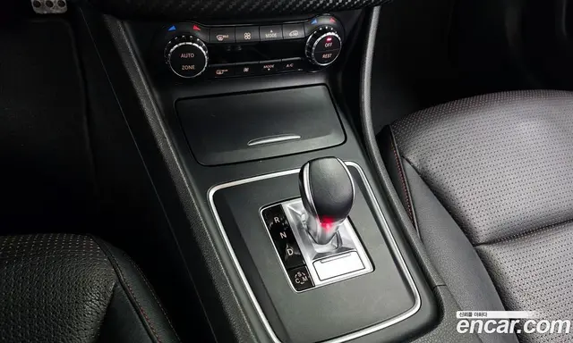 Mercedes-Benz A-Class 2015 2.0 автомат (гидро), миниатюра 9