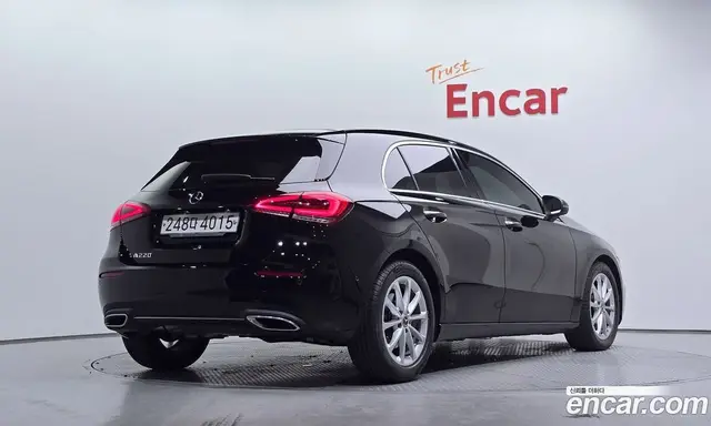 Mercedes-Benz A-Class 2020 2.0 автомат (гидро), миниатюра 2