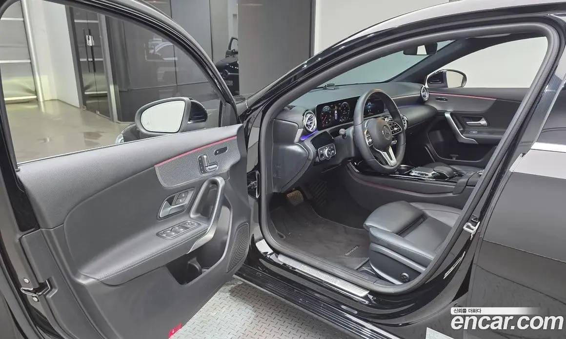 Mercedes-Benz A-Class 2020 2.0 автомат (гидро), фото 13