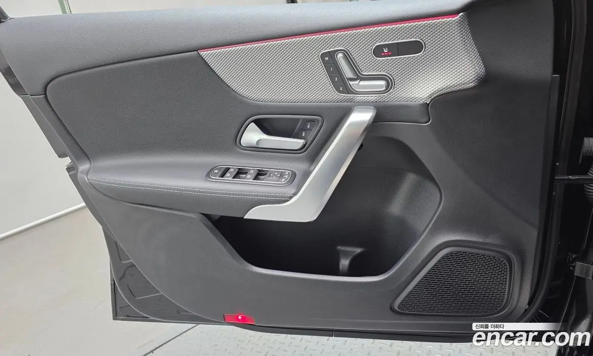 Mercedes-Benz A-Class 2020 2.0 автомат (гидро), фото 14