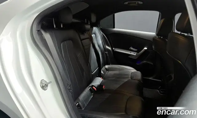Mercedes-Benz A-Class 2022 2.0 автомат (гидро), миниатюра 12