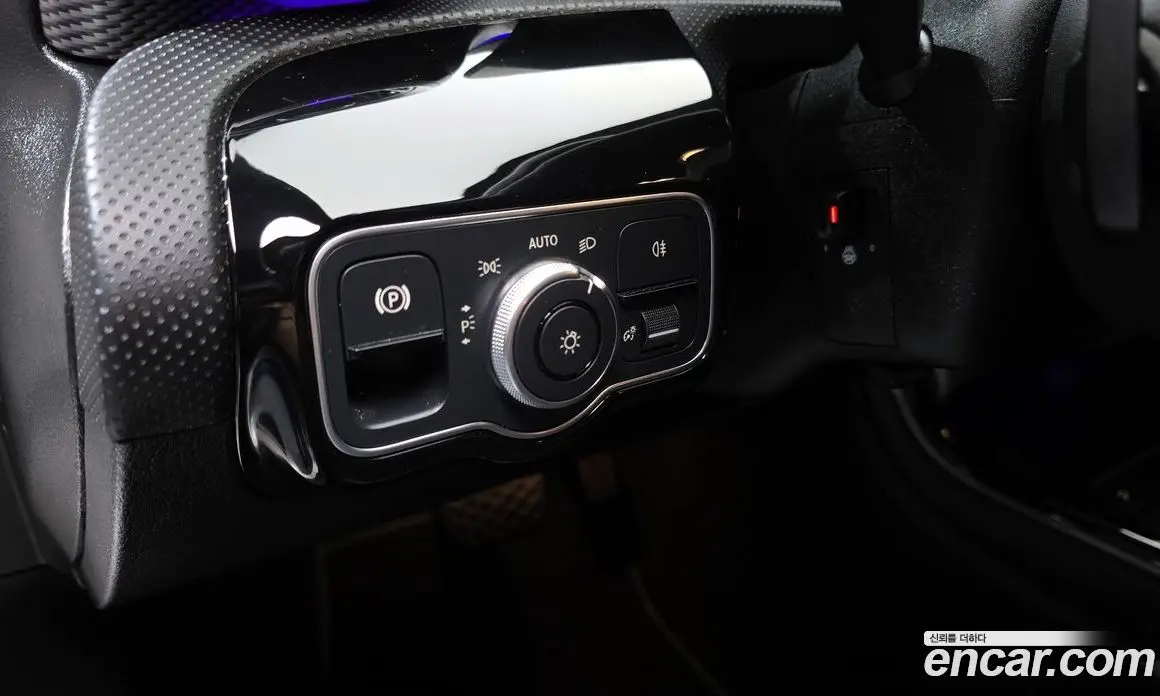 Mercedes-Benz A-Class 2022 2.0 автомат (гидро), фото 19