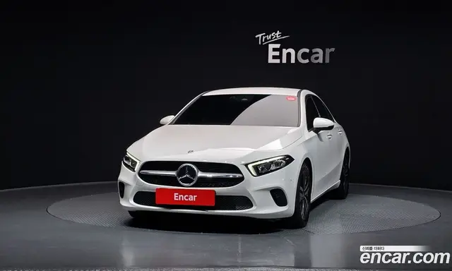 Mercedes-Benz A-Class 2022 2.0 автомат (гидро), миниатюра 3