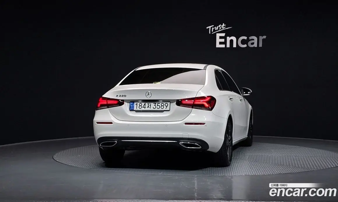Mercedes-Benz A-Class 2022 2.0 автомат (гидро), фото 4