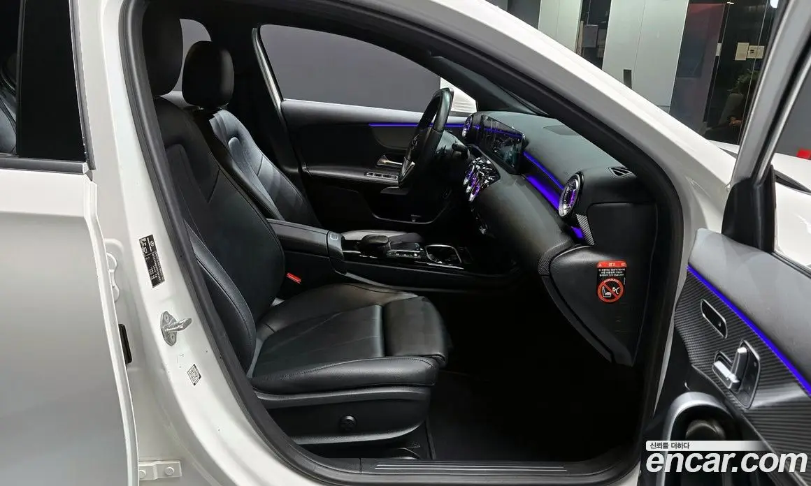 Mercedes-Benz A-Class 2022 2.0 автомат (гидро), фото 10