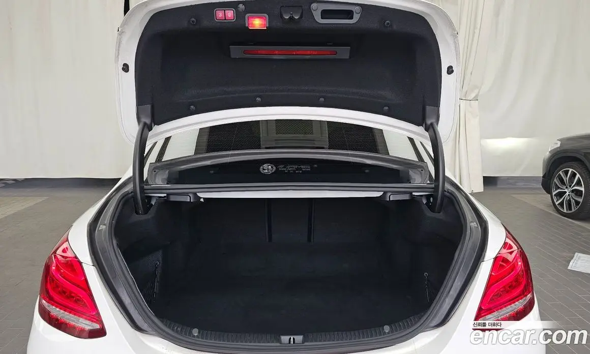 Mercedes-Benz C-Class 2018 4.0 автомат (гидро), фото 26
