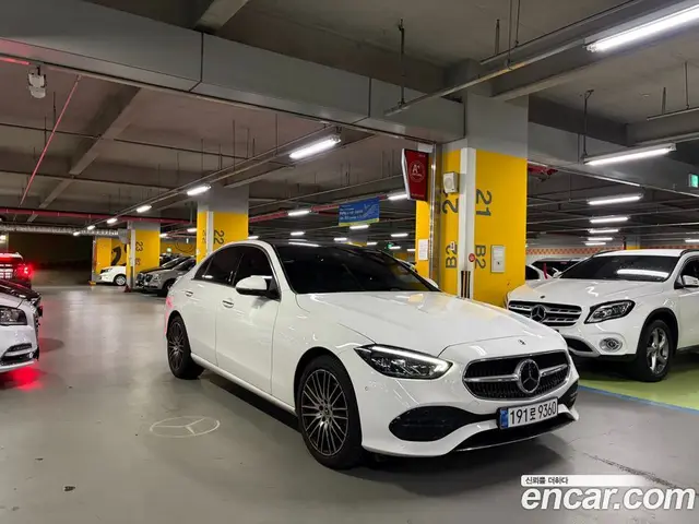 Mercedes-Benz C-Class 2024 2.0 автомат (гидро), миниатюра 3