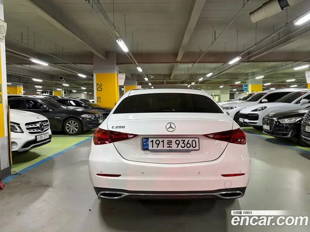 Mercedes-Benz C-Class 2024 2.0 автомат (гидро), миниатюра 5