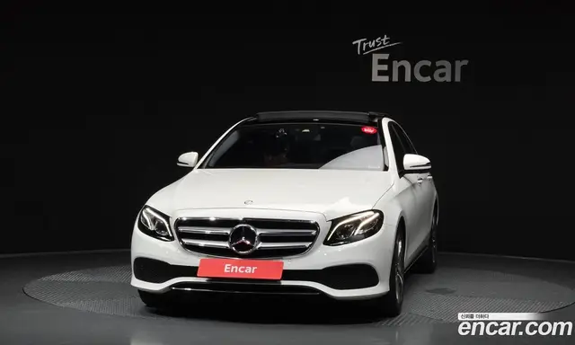 Mercedes-Benz E-Class 2016 2.0 автомат (гидро), миниатюра 3