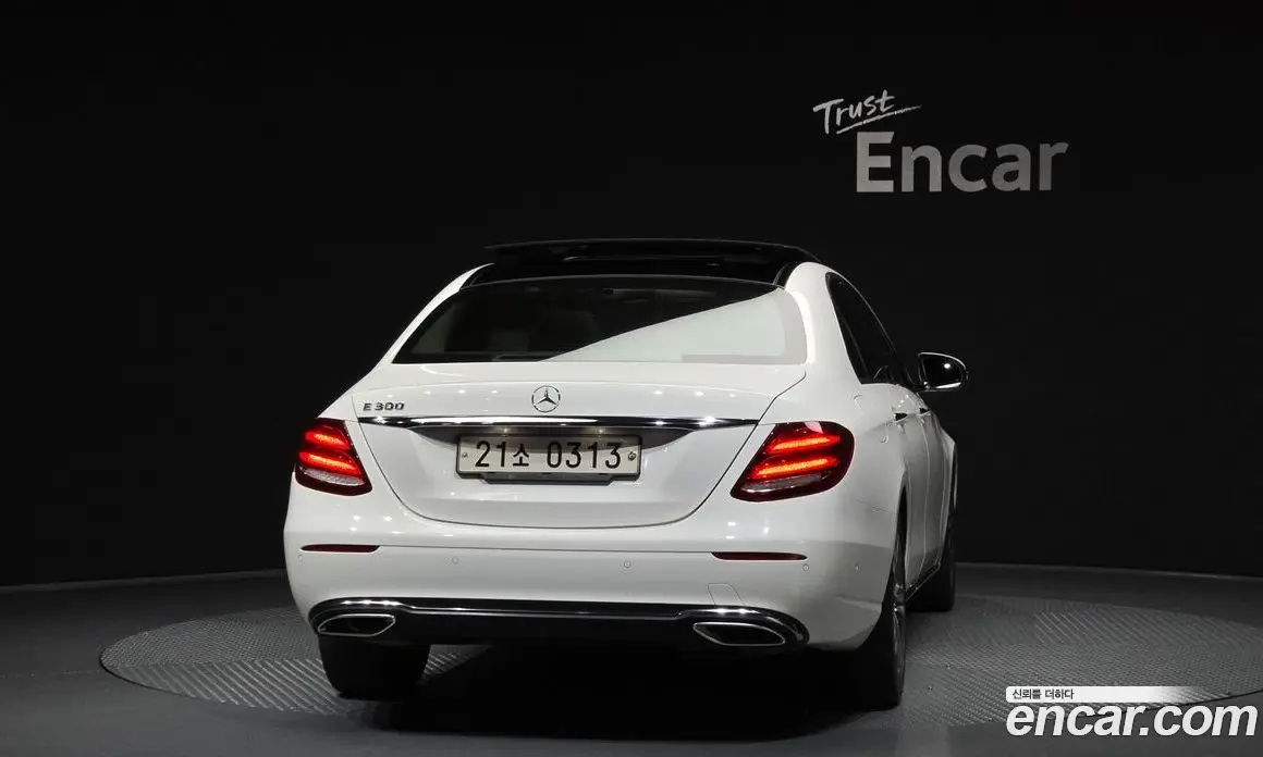 Mercedes-Benz E-Class 2016 2.0 автомат (гидро), фото 4