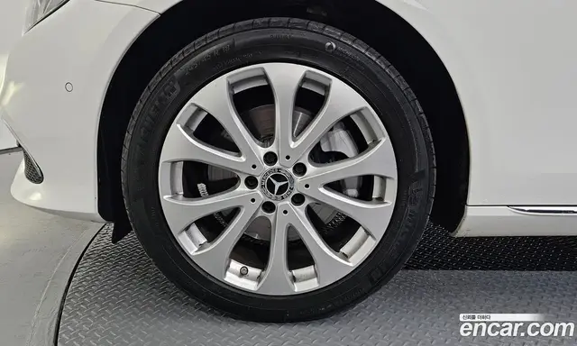 Mercedes-Benz E-Class 2020 1.9 автомат (гидро), миниатюра 5