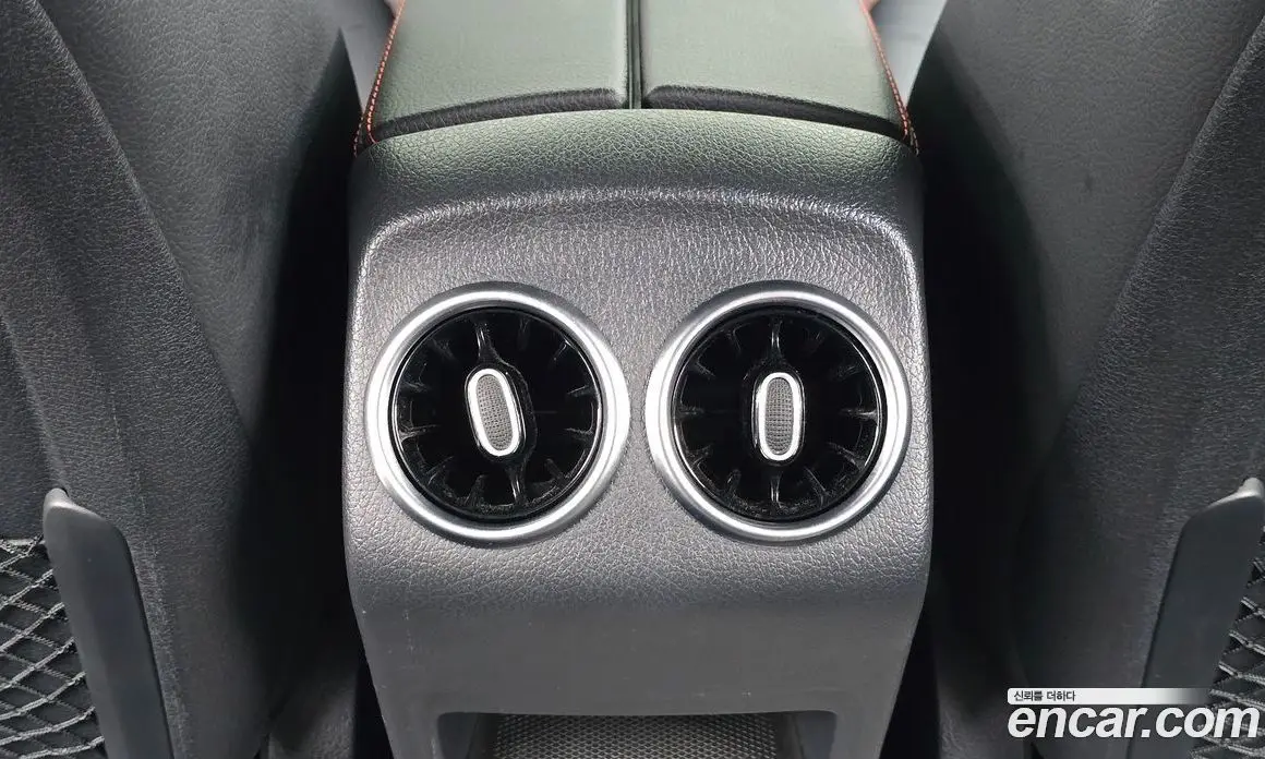 Mercedes-Benz GLB-Class 2022 2.0 автомат (гидро), фото 25