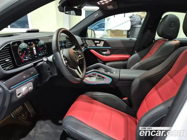 Mercedes-Benz GLE-Class 2023 3.0 автомат (гидро), миниатюра 8