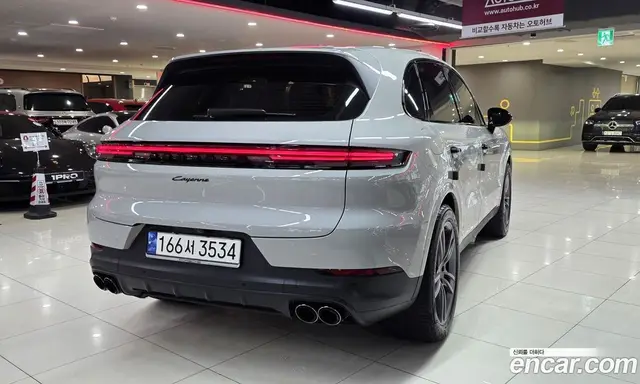 Porsche Cayenne 2023 3.0 автомат (гидро), миниатюра 6