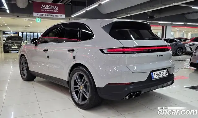 Porsche Cayenne 2023 3.0 автомат (гидро), миниатюра 8