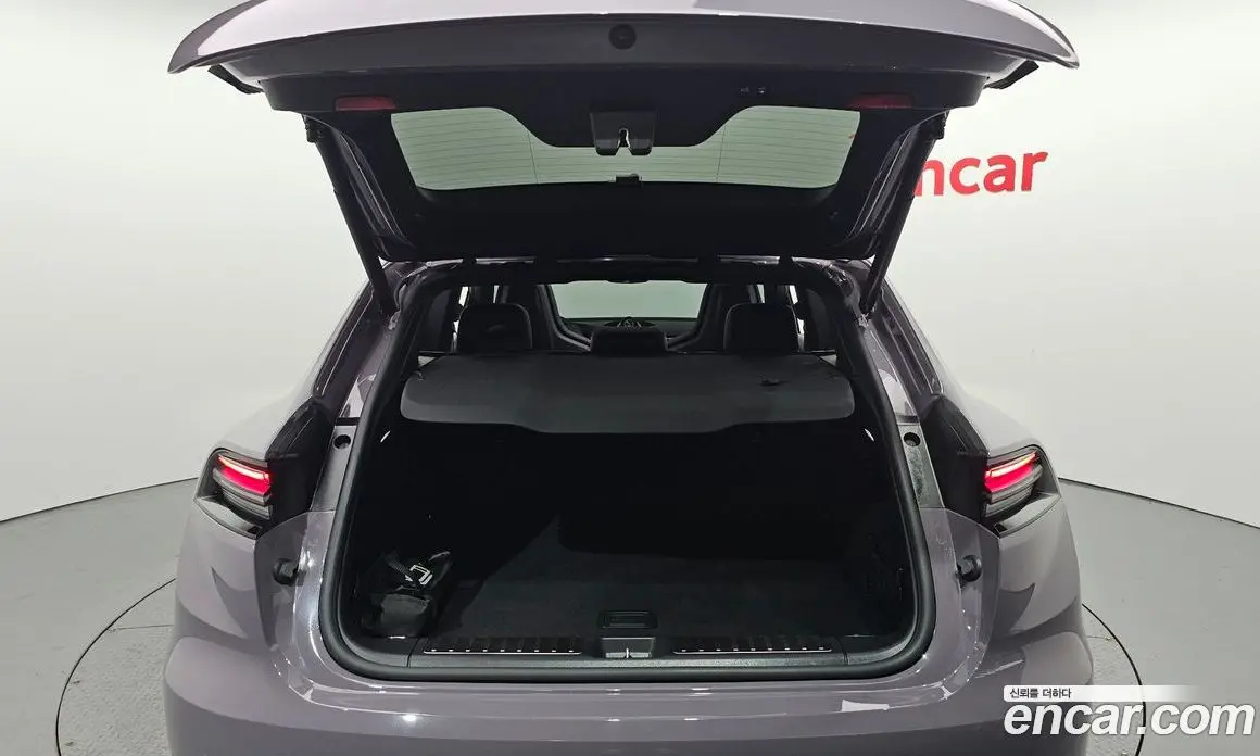 Porsche Macan 2025 0.2 автомат (гидро), фото 20