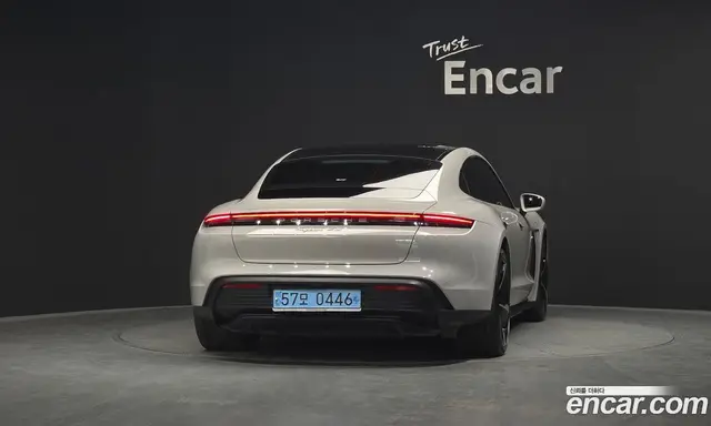 Porsche Taycan 2022 0.1 автомат (гидро), миниатюра 4