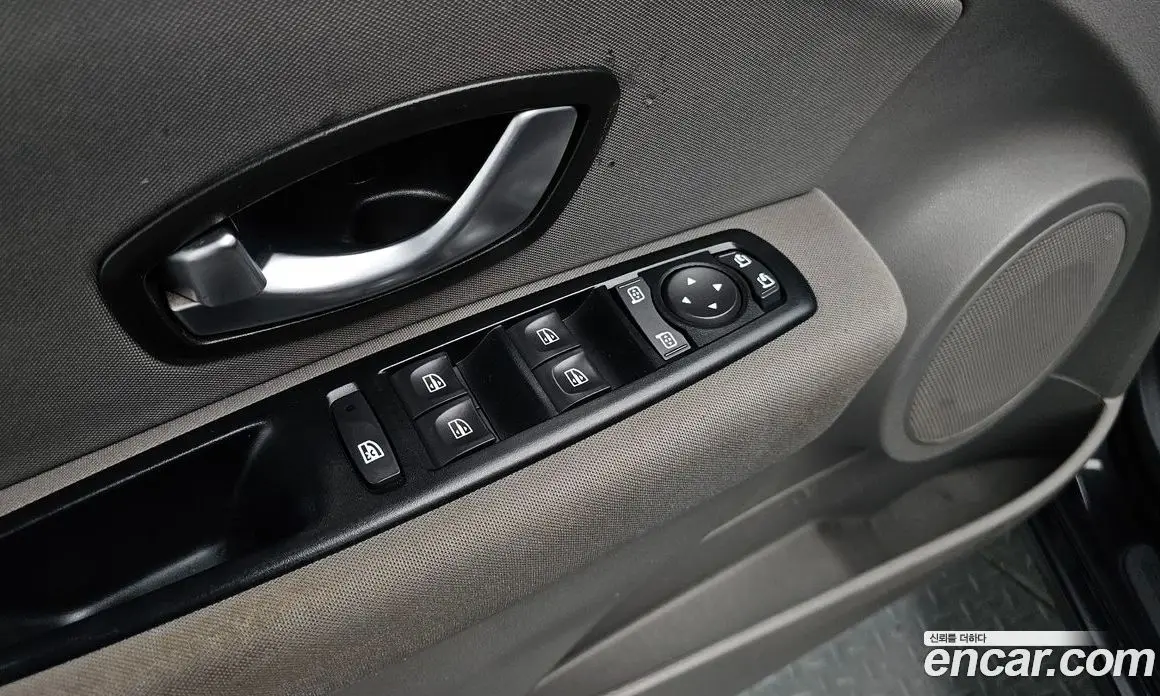 Renault (Samsung) SM3 2010 1.6 автомат (гидро), фото 17 Renault (Samsung) SM3 2010 1.6 автомат (гидро), фото 17