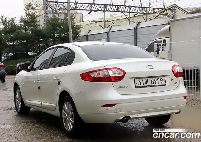 Renault (Samsung) SM3 2013 1.6 автомат (вариатор), миниатюра 3