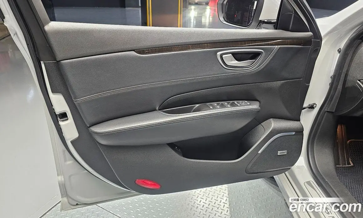 Renault (Samsung) SM6 2016 2.0 автомат (гидро), фото 13