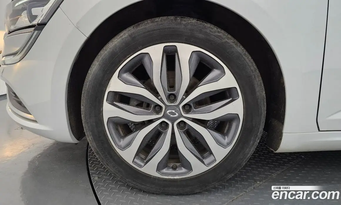 Renault (Samsung) SM6 2017 1.6 автомат (гидро), фото 5 Renault (Samsung) SM6 2017 1.6 автомат (гидро), фото 5