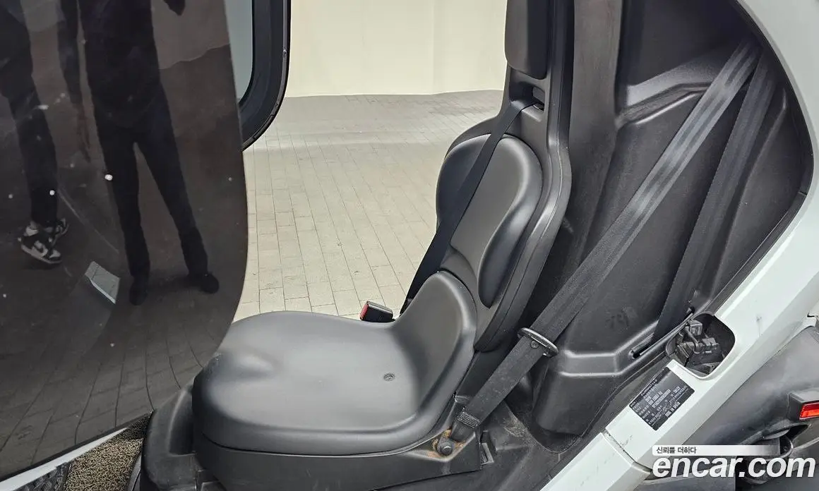 Renault (Samsung) Twizy 2019 0.1 автомат (гидро), фото 11
