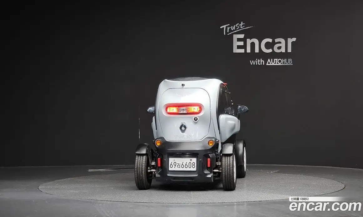 Renault (Samsung) Twizy 2019 0.1 автомат (гидро), фото 4