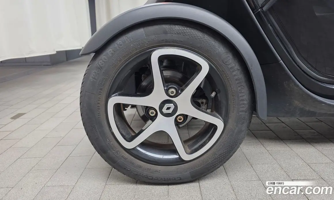 Renault (Samsung) Twizy 2019 0.1 автомат (гидро), фото 29