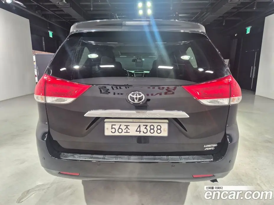 Toyota Sienna 2013 3.5 автомат (гидро), фото 6 Toyota Sienna 2013 3.5 автомат (гидро), фото 6