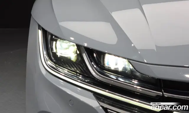 Volkswagen Arteon 2023 2.0 автомат (гидро), миниатюра 8
