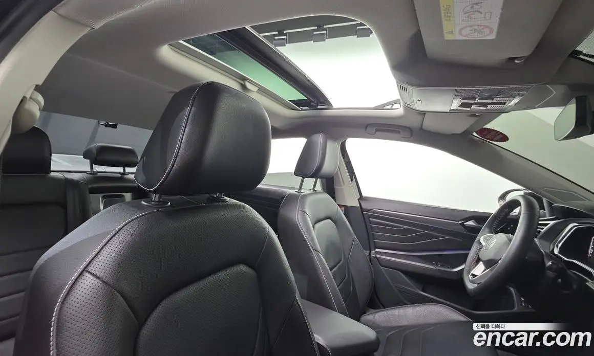 Volkswagen Jetta 2023 1.5 автомат (гидро), фото 26