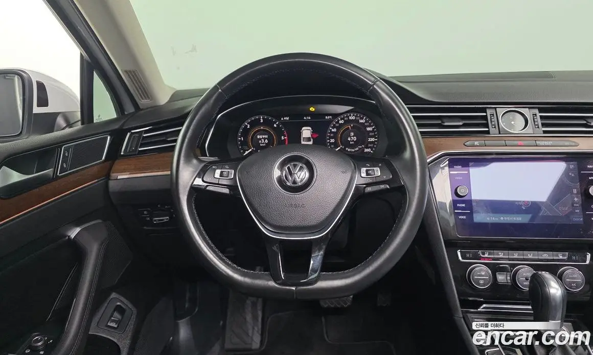Volkswagen Passat 2018 2.0 автомат (гидро), фото 13