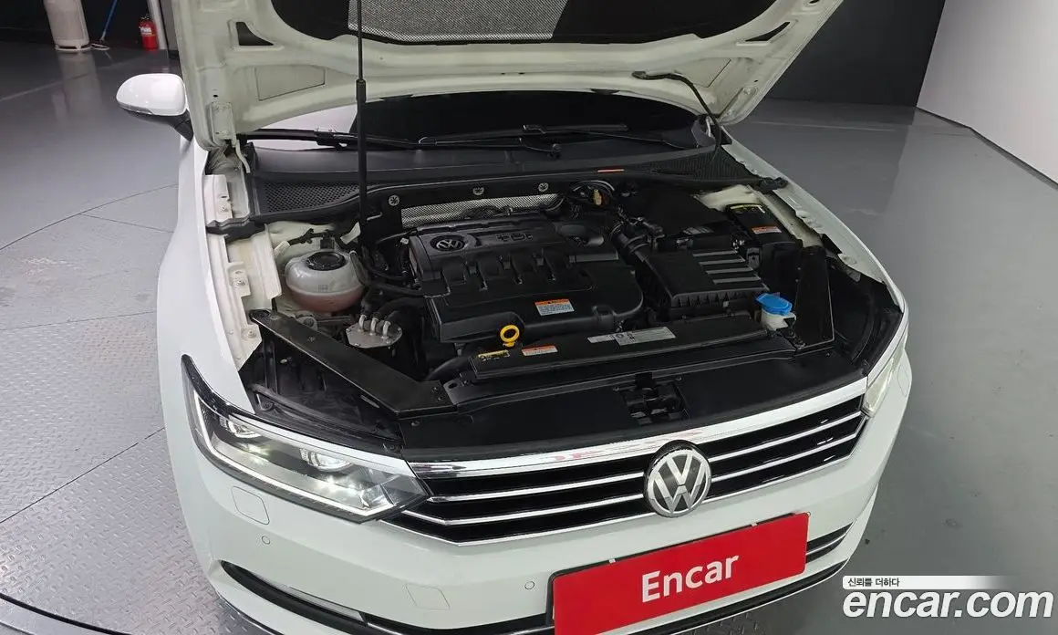 Volkswagen Passat 2018 2.0 автомат (гидро), фото 6