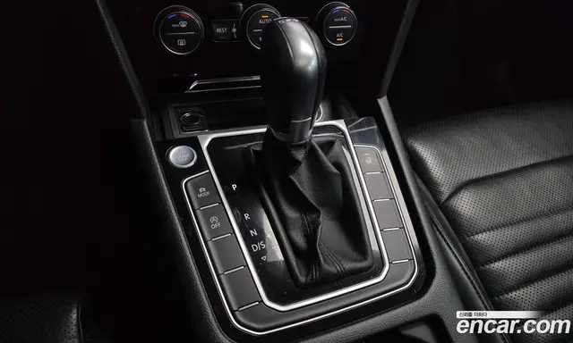 Volkswagen Passat 2018 2.0 автомат (гидро), миниатюра 9
