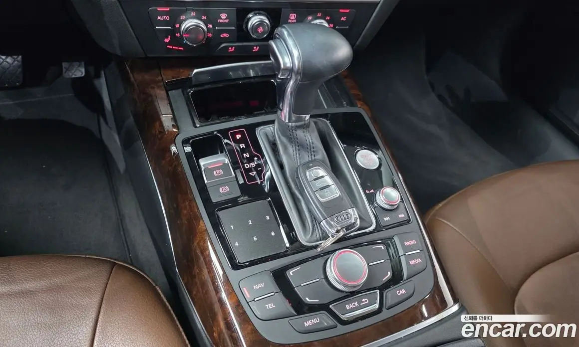 Audi A6 2013 2.0 автомат (гидро), фото 9