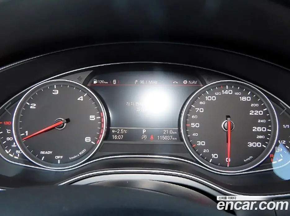 Audi A6 2015 2.0 автомат (гидро), фото 7