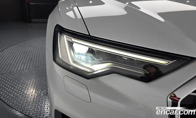 Audi A6 2022 2.0 автомат (гидро), миниатюра 8