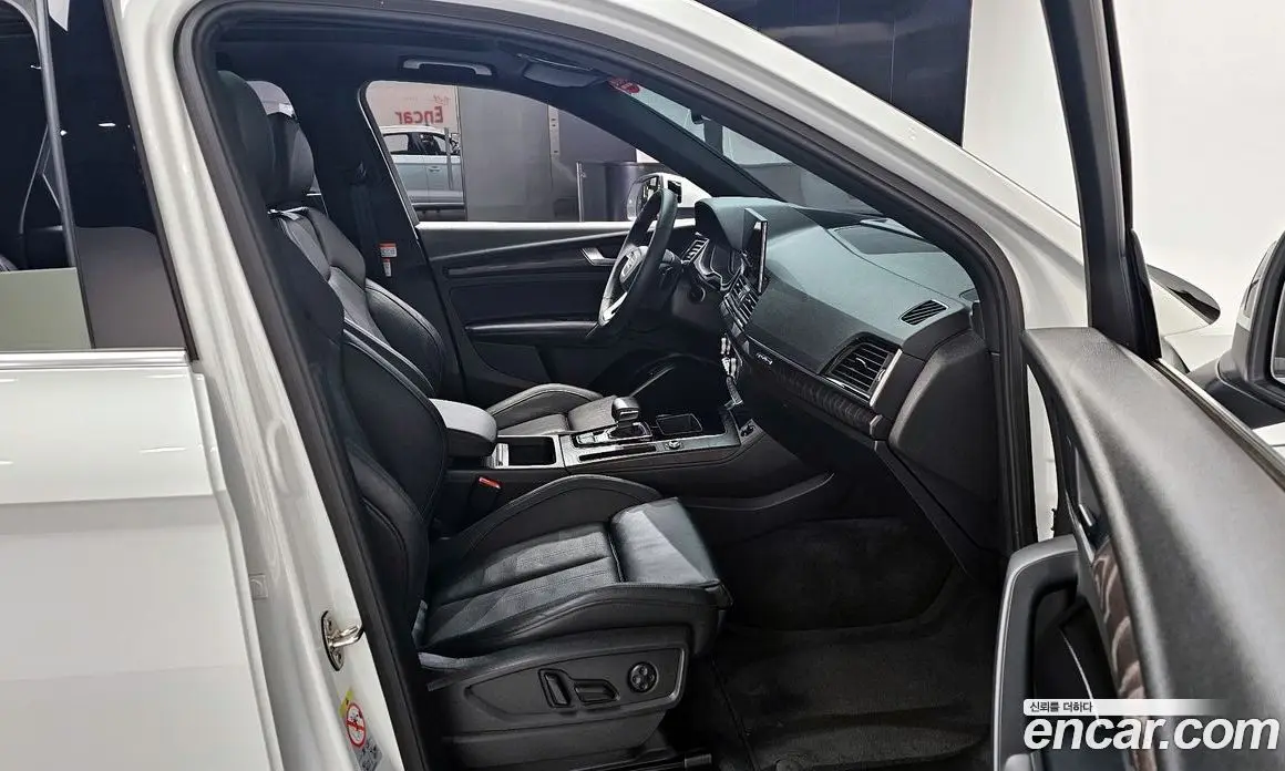 Audi Q5 2023 2.0 автомат (гидро), фото 10