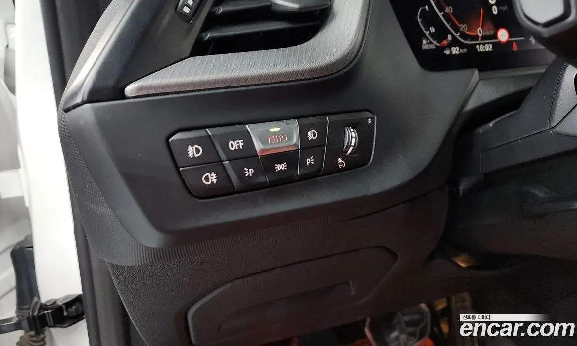 BMW 1 серия 2021 2.0 автомат (гидро), фото 30