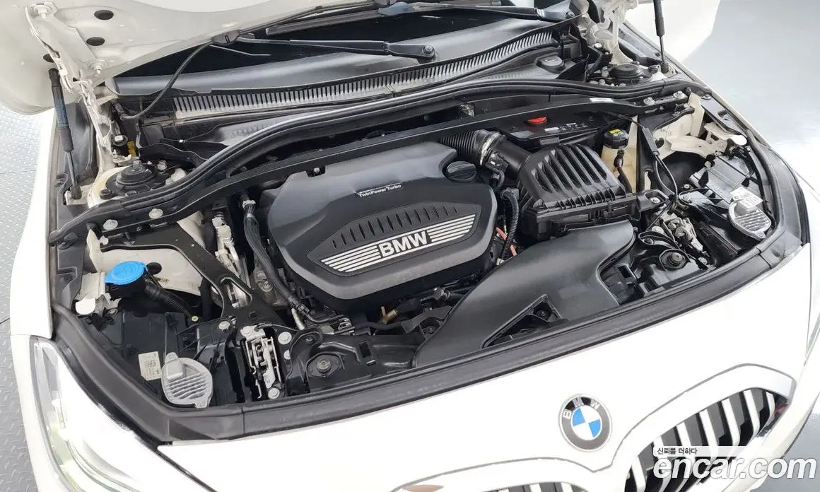 BMW 1 серия 2021 2.0 автомат (гидро), фото 6