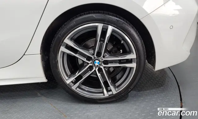 BMW 1 серия 2021 2.0 автомат (гидро), миниатюра 7