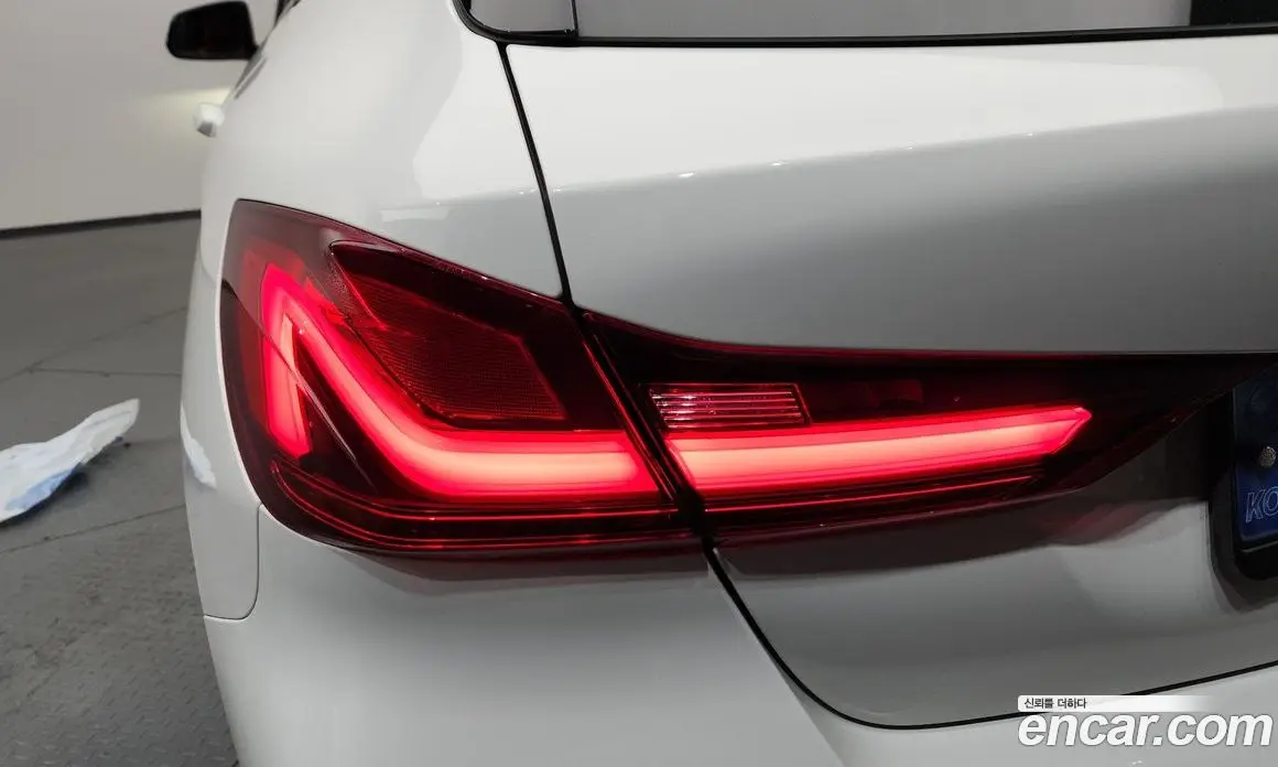 BMW 1 серия 2021 2.0 автомат (гидро), фото 9