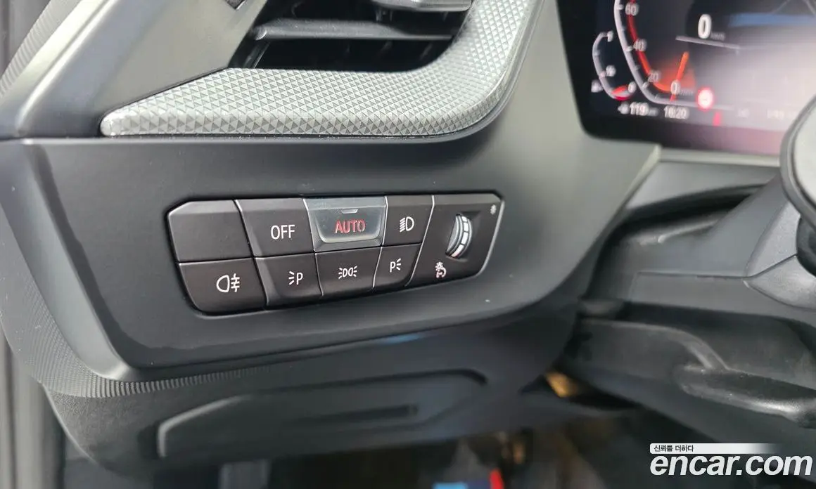 BMW 1 серия 2022 2.0 автомат (гидро), фото 24