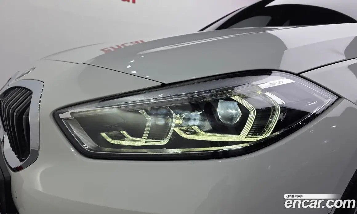 BMW 1 серия 2022 2.0 автомат (гидро), фото 8